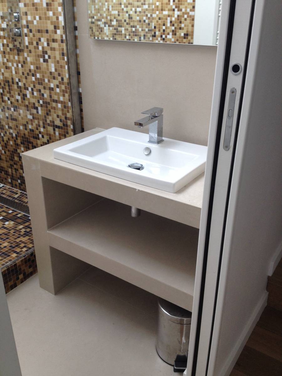Rénovation de salle de douche dans un appartement à Marseille dans les Bouches-du-Rhône
